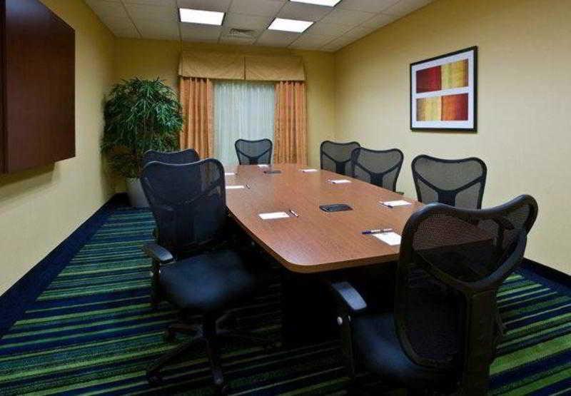 Fairfield Inn & Suites Wilmington Wrightsville Beach Съоръжения снимка